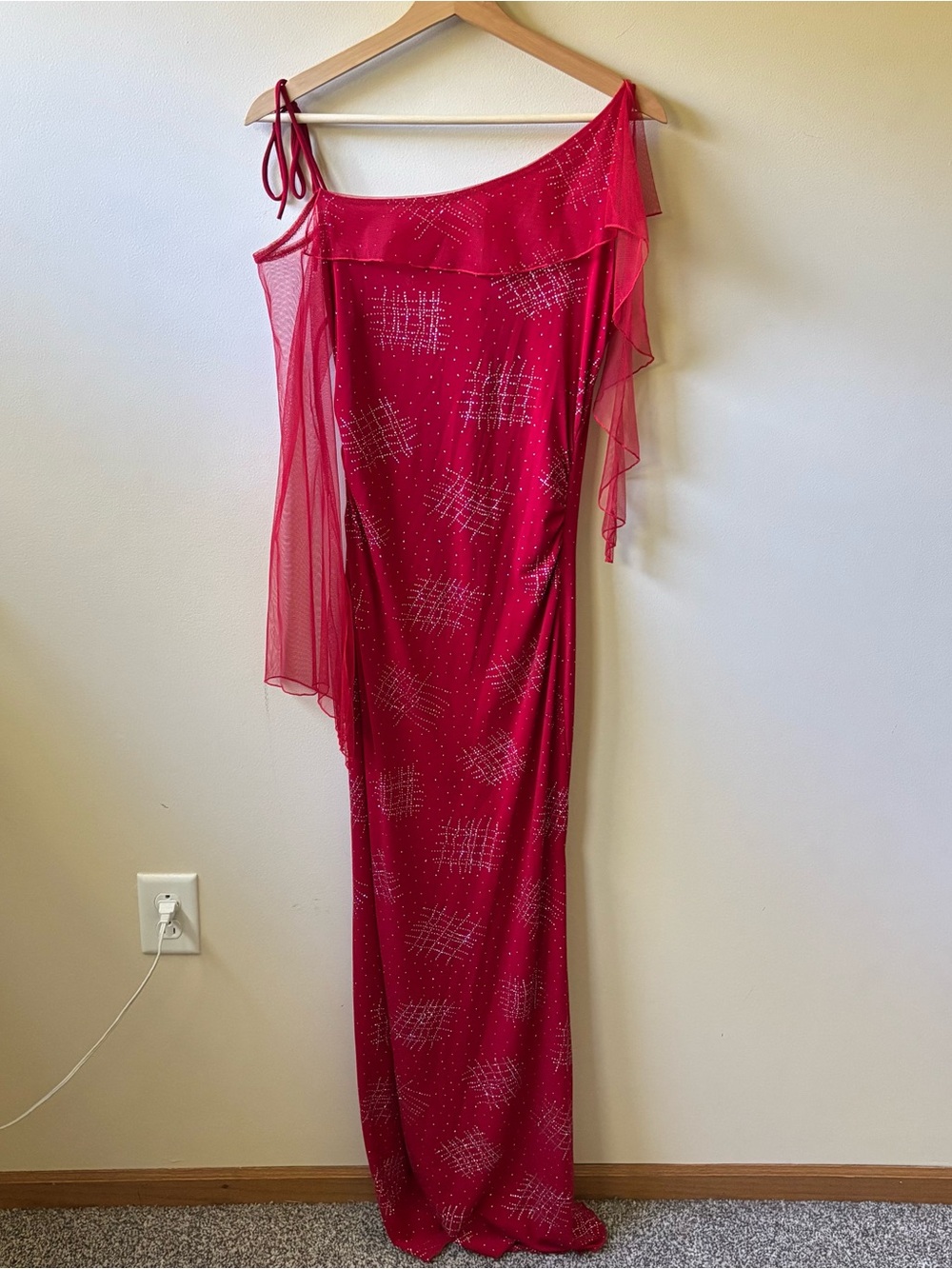 Hi-Sense Maxi Y2K Red Formal Dress